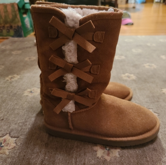 Koolaburro by UGGS camel suede leather youth girls size 4 GUC - Picture 2 of 10